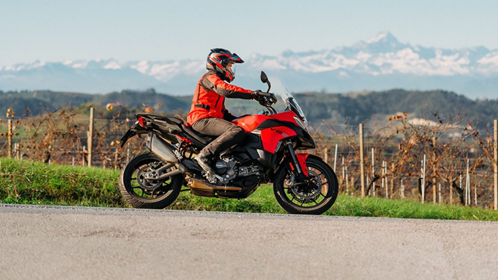Ducati Multistrada V2 με δώρα και χαμηλότοκο χρηματοδοτικό 2026