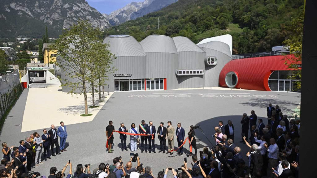 Moto Guzzi εγκαίνια εργοστάσιο 2026