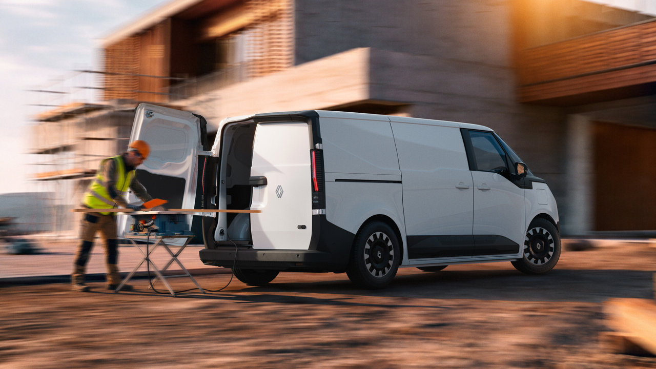 Renault Trafic E-Tech electric - Itnernational Van of the Year 2026