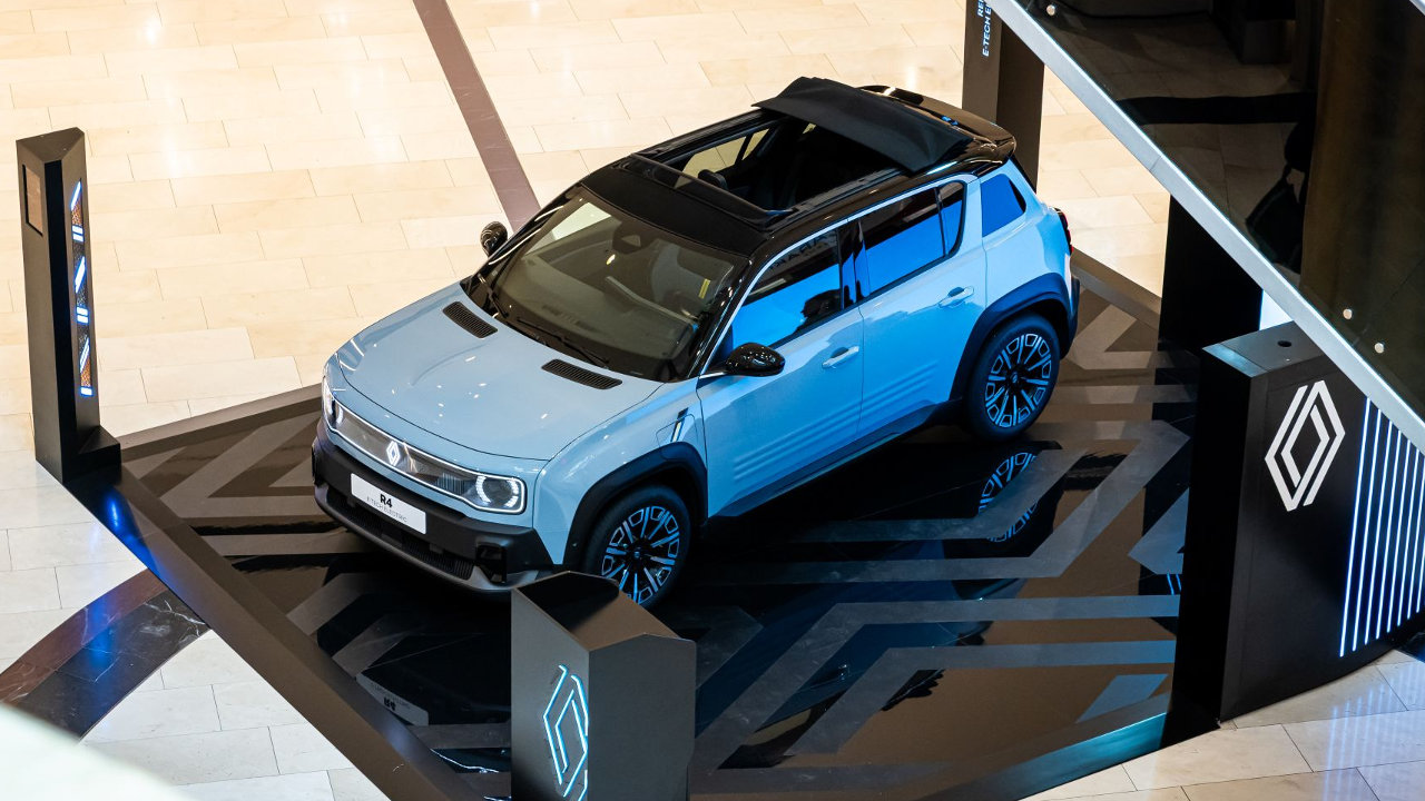 Renault 4 E-Tech Electric στο Golden Hall 2026