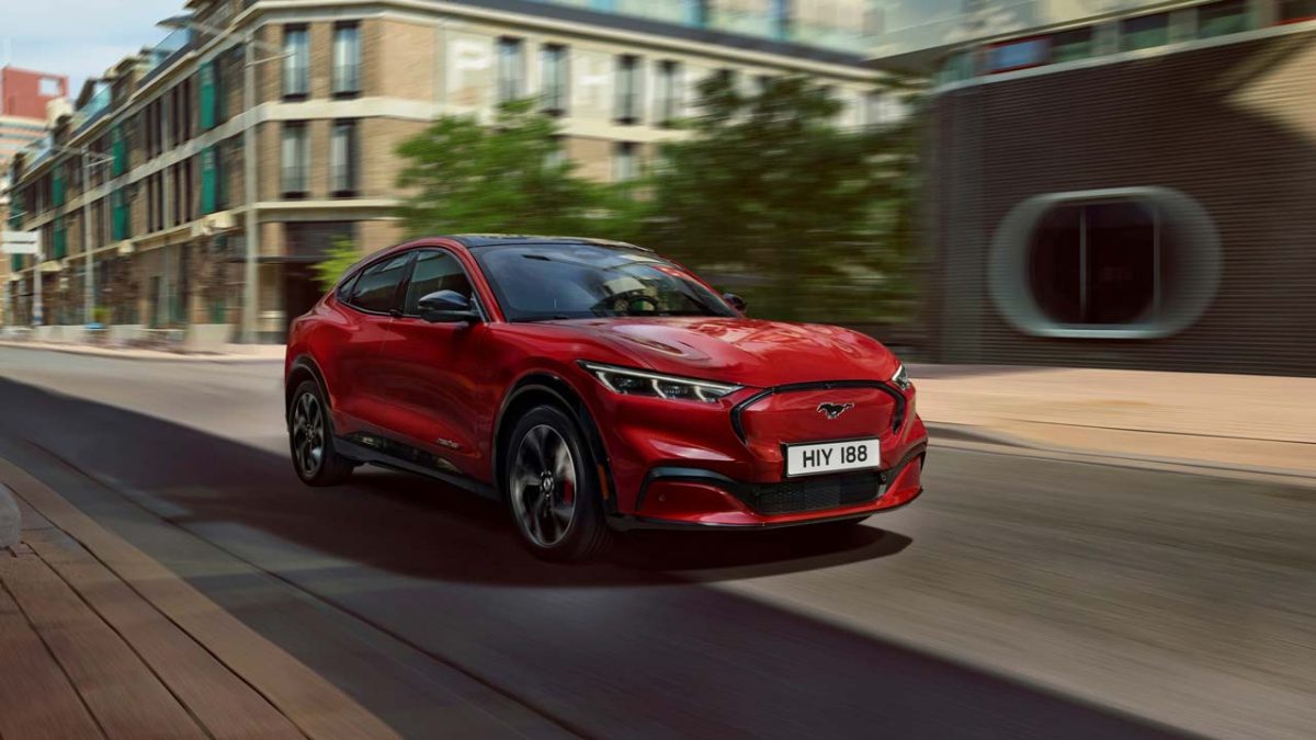 2020_FORD_MACH-E_AWD_01