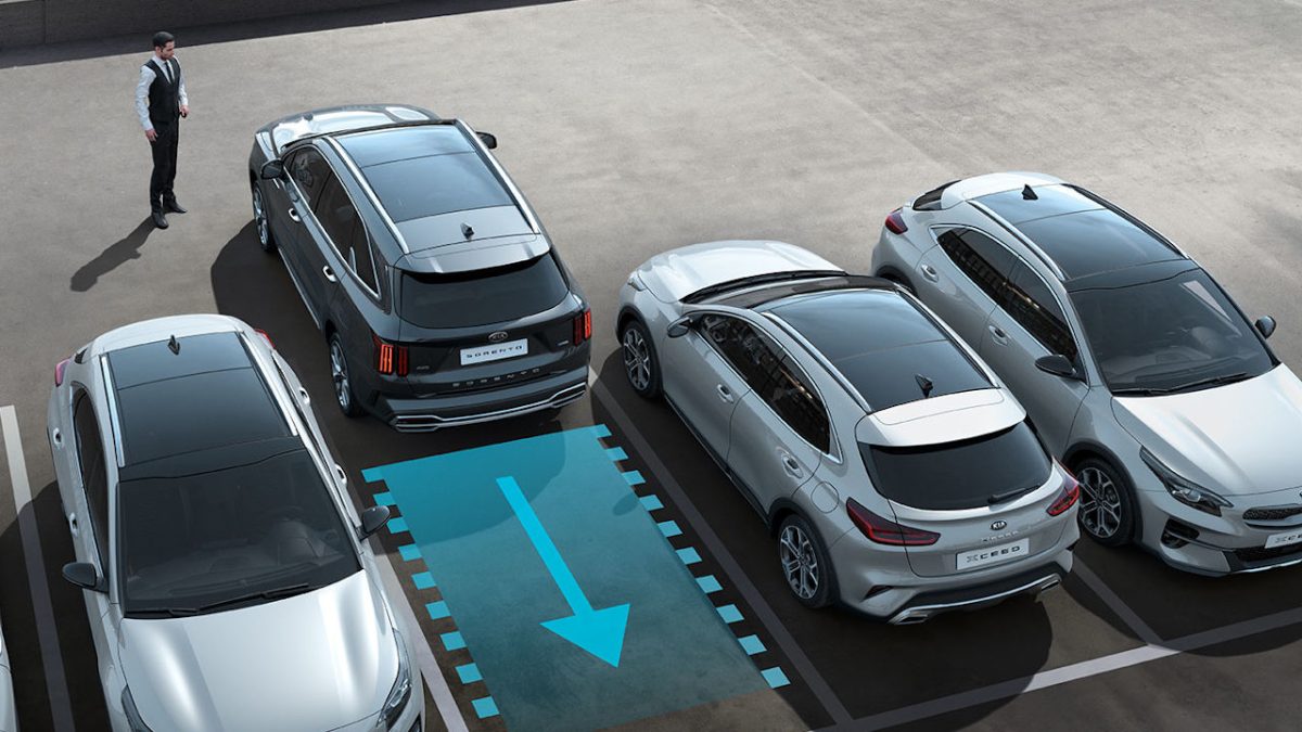 2020 Kia Sorento Remote Smart Parking Assist (RSPA) παρκάρισμα