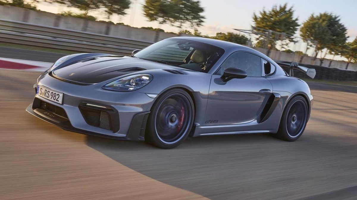 Porsche 718 Cayman GT4 RS