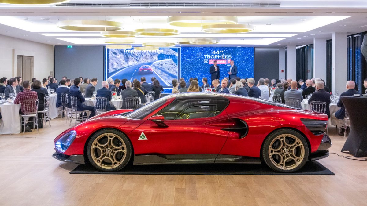 33StradaleAutomobileMagazineDesignAward (3)