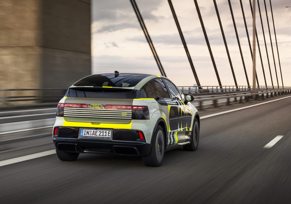 AUDI_a2_etron6