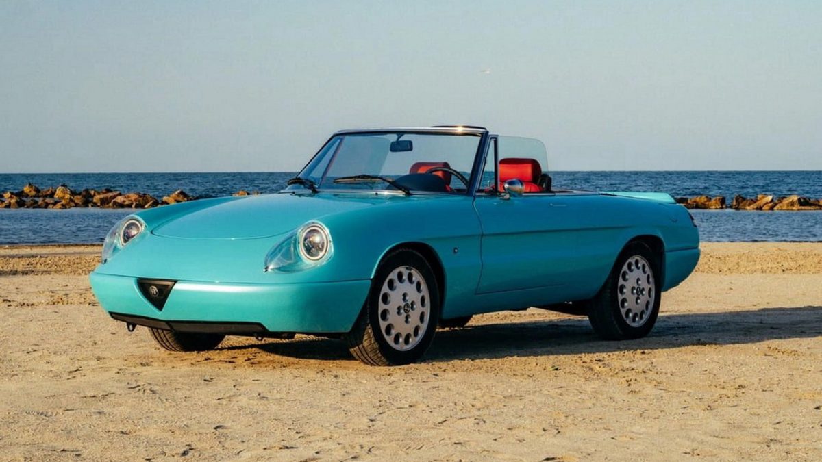 Alfa Romeo Duetto Spider