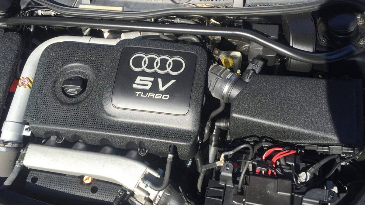 Audi-TT_quattro_sport(6)