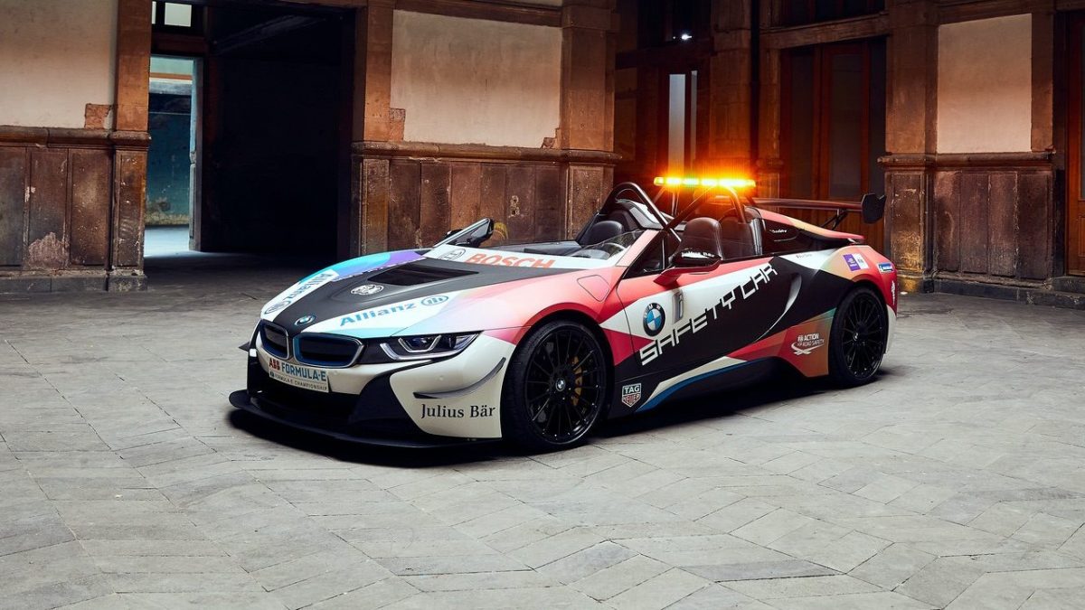 BMW-i8-safety-cars-formula-e-06