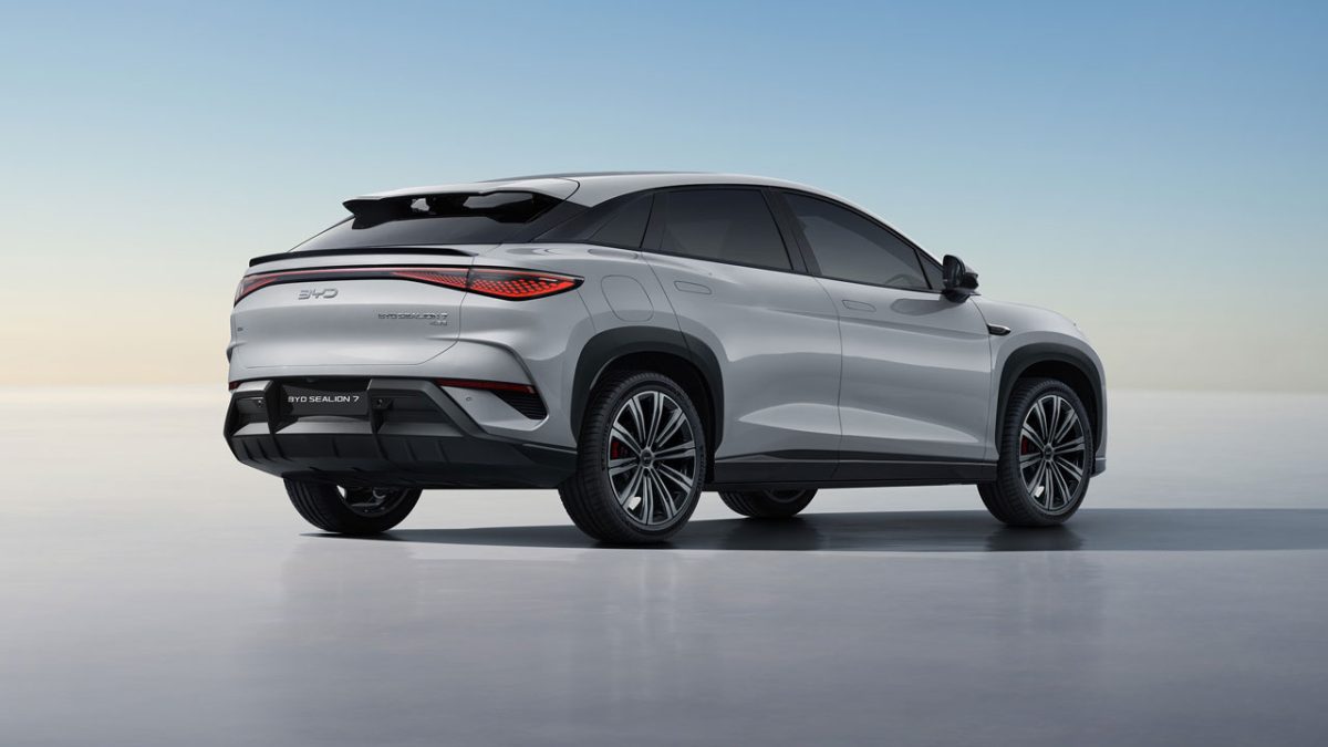 BYD SEALION 7