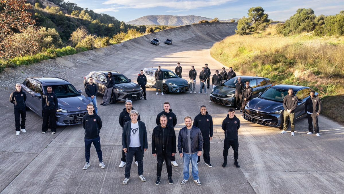 Barcelona παίχτες και Cupra