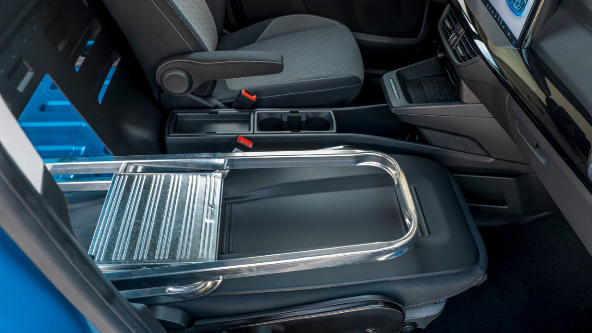 Ελαφρύ επαγγελματικό van Ford E-Transit Courier 2026