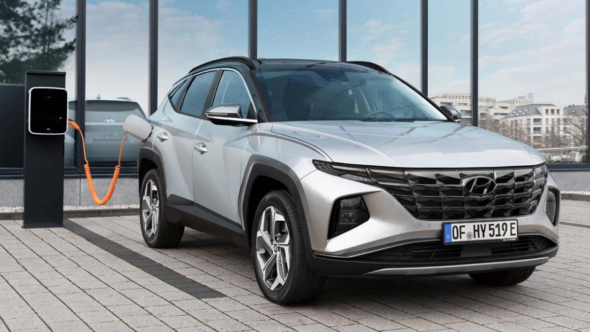 Hyundai-Tucson-Plug-intimes