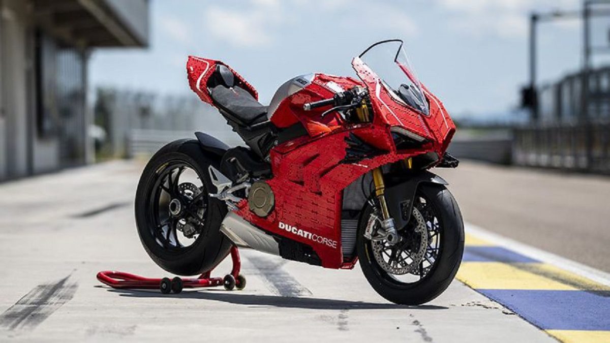 Lego-Ducati-Panigale (2)