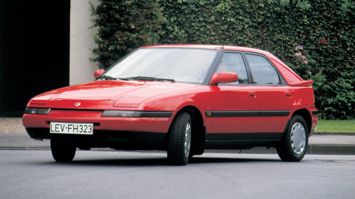Mazda-323-F,-1989 (2)