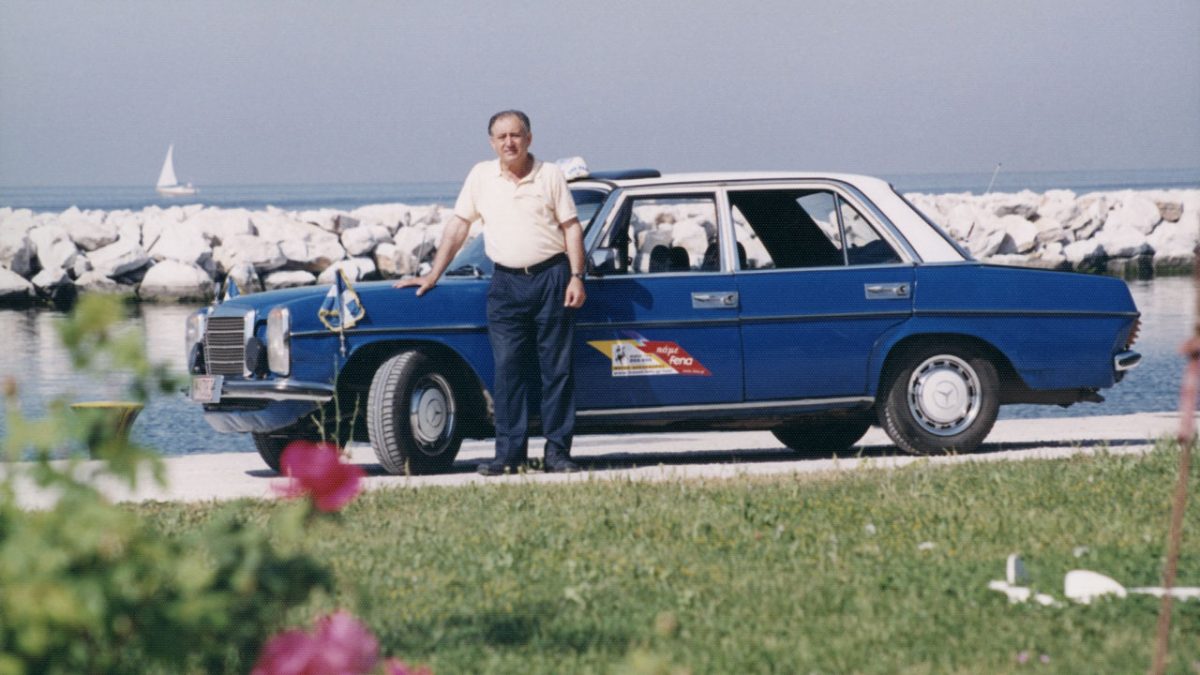 Mercedes-Benz 240 D-c