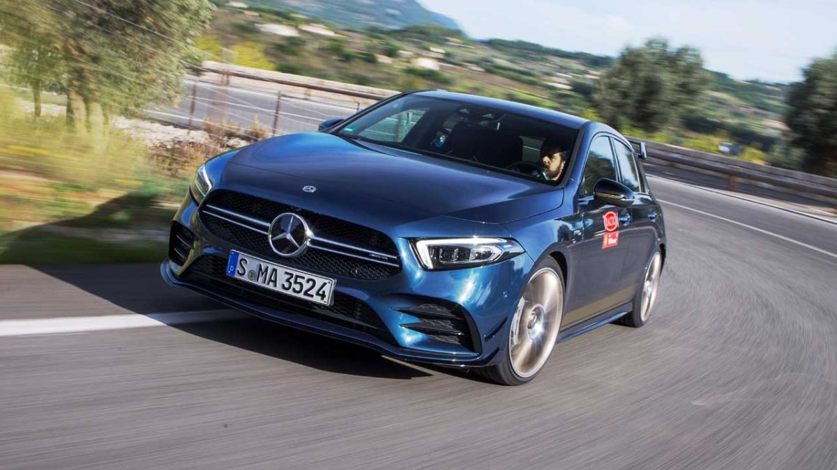 Mercedes_amg_a45_7