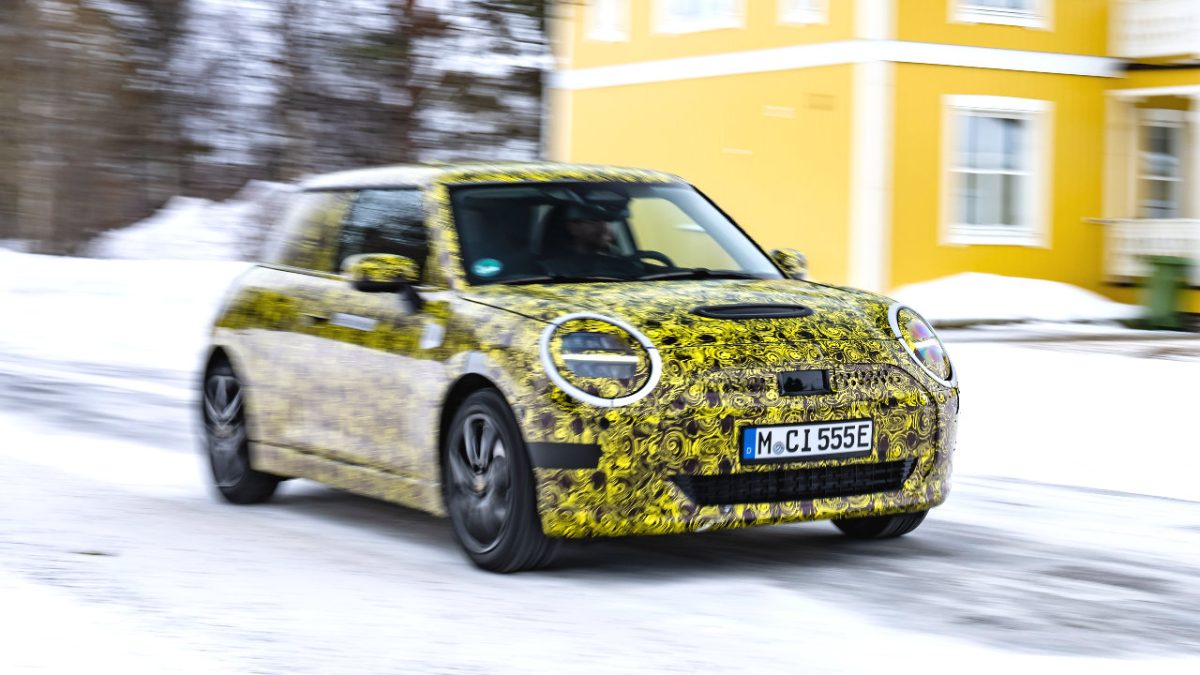 MINI νέα γενιά δοκιμές 2022