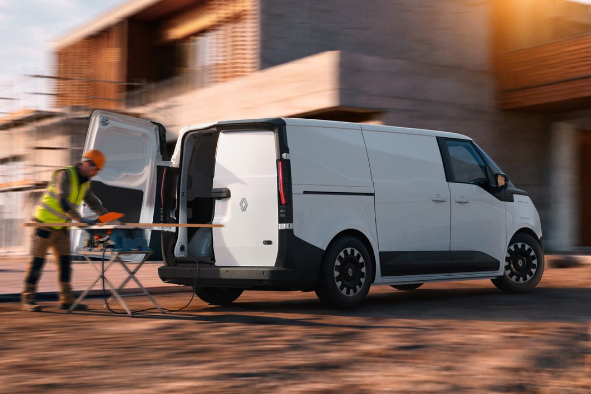 Renault Trafic E-Tech electric - Itnernational Van of the Year 2026