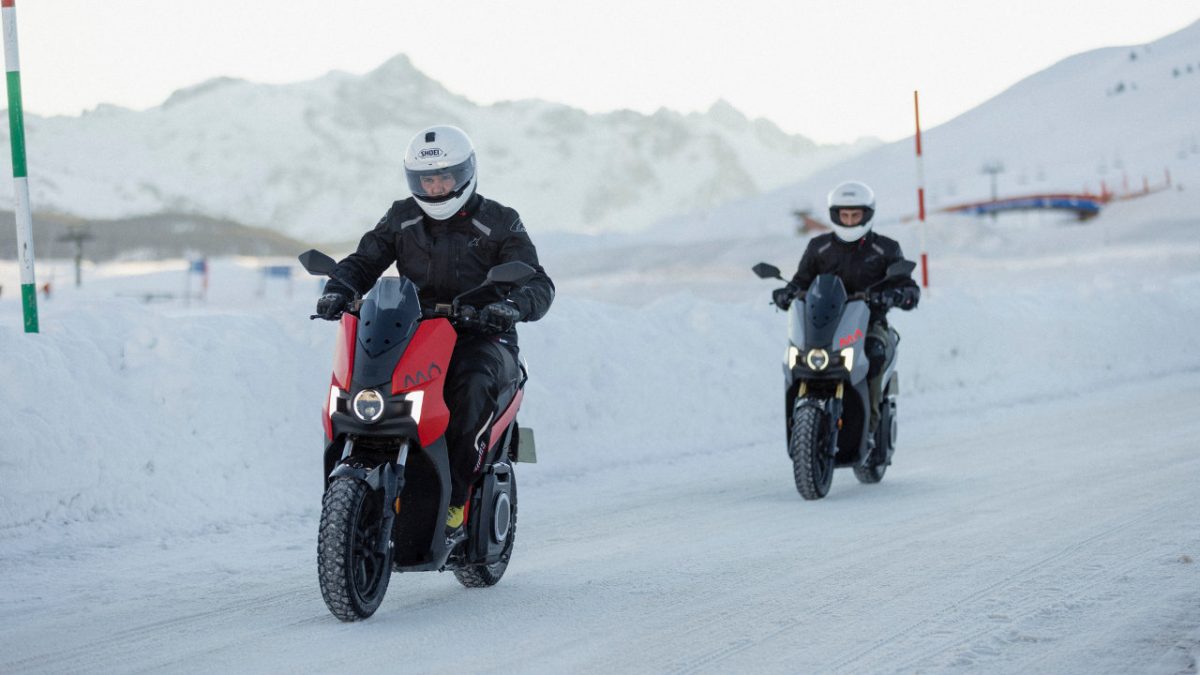 Seat Mo 125 eScooter σκληρές δοκιμές 2022