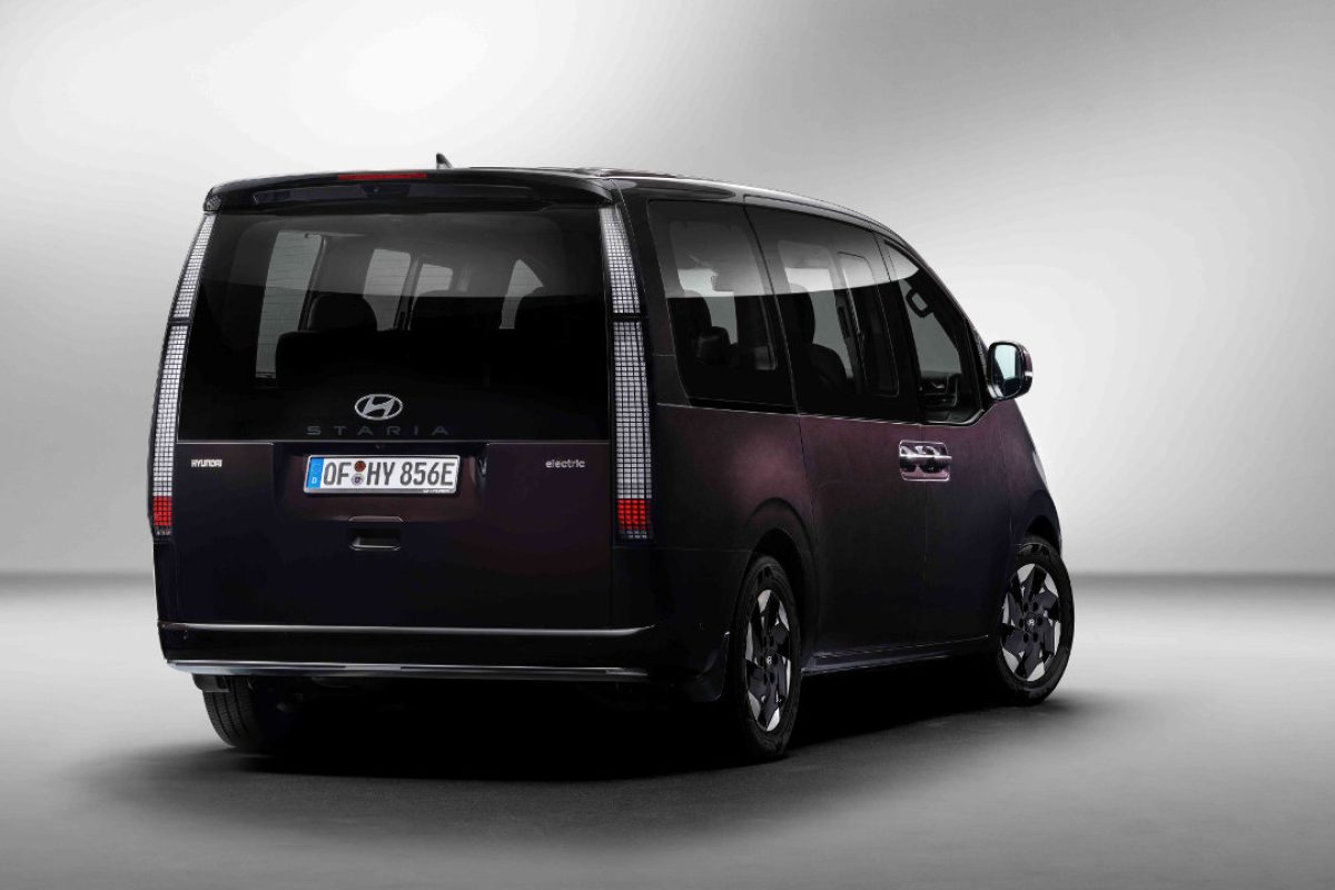 Hyundai Staria 2026 νέο ηλεκτρικό