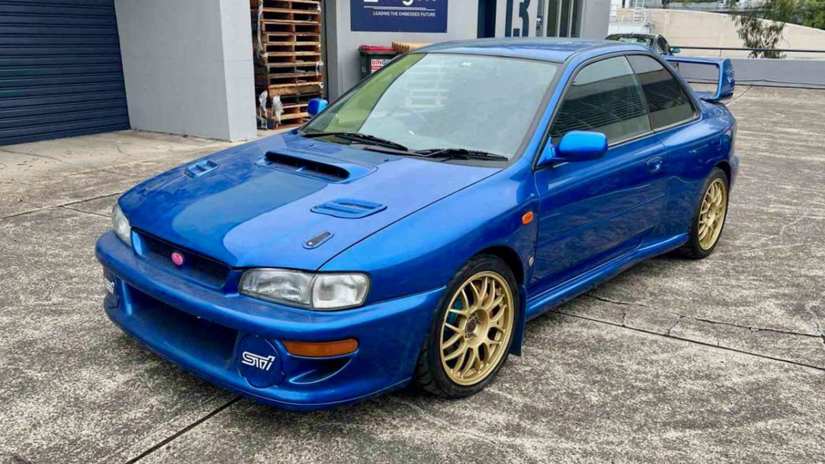 Subaru Impreza 22B