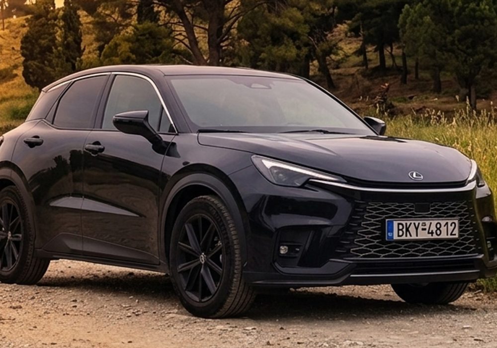 Δοκιμή Lexus LBX