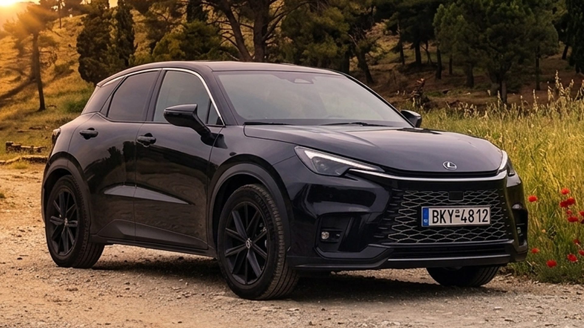 Δοκιμή Lexus LBX