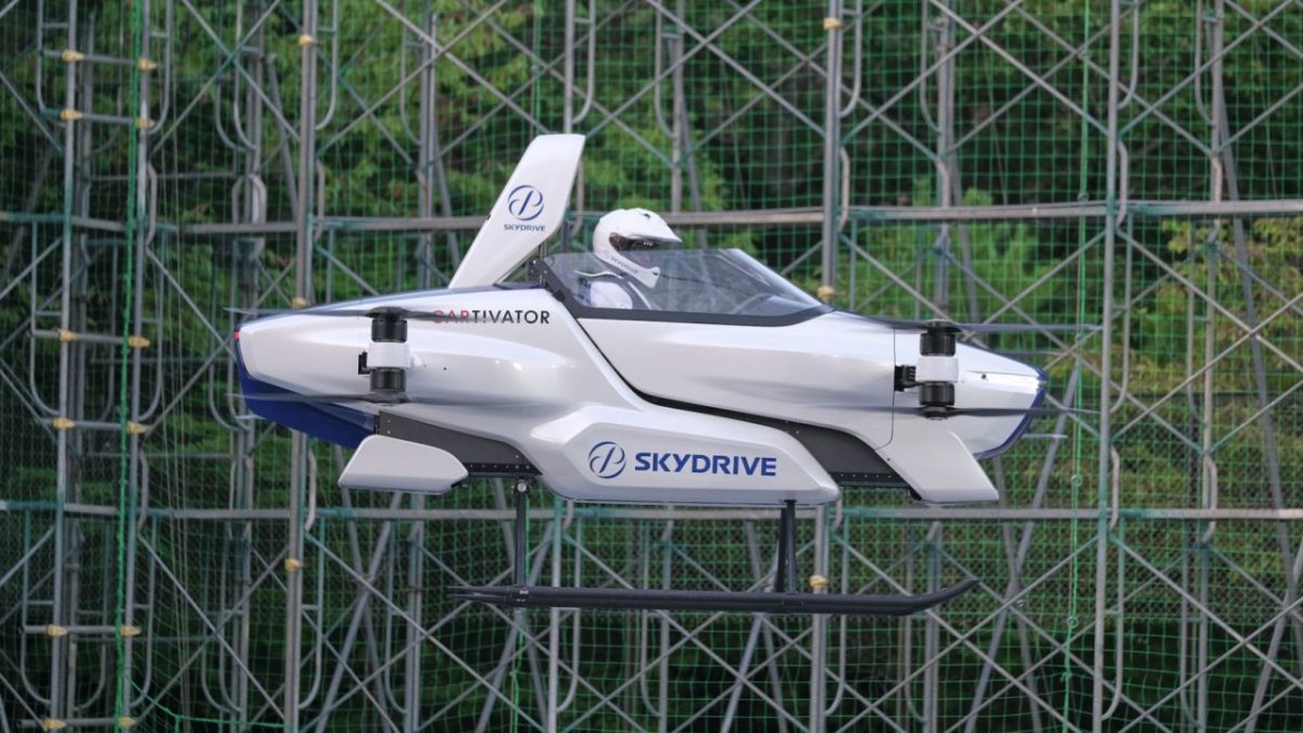 all-expectations-met-the-age-of-flying-cars-has-been-launched-by-skydrive_8