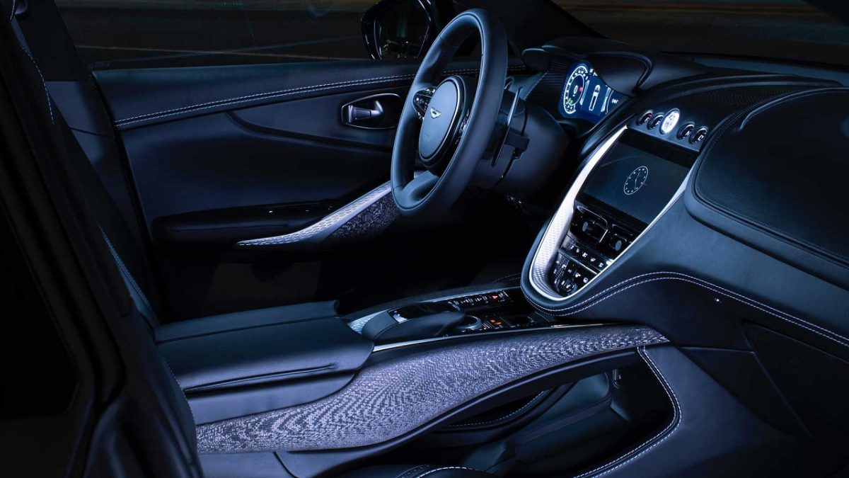 aston-martin-dbx (3)