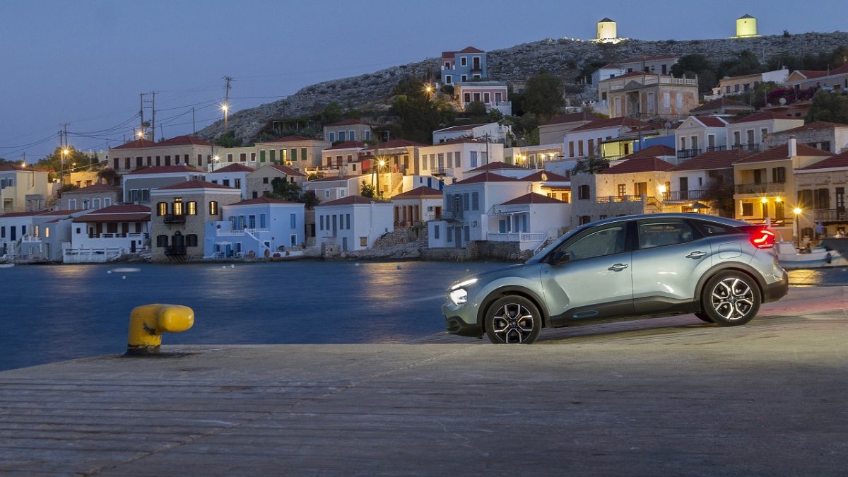 citroen-c4-c-cross-chalki