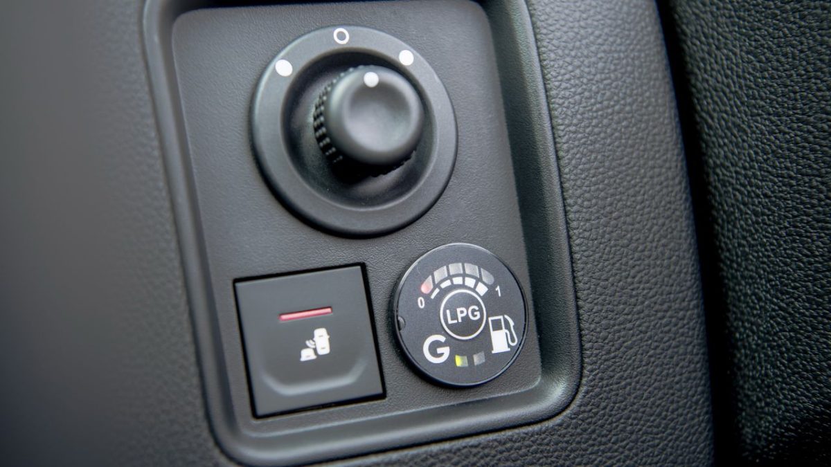 dacia-bi-fuel-range-uk-6