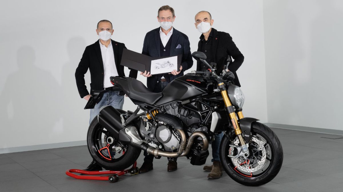 Ducati Monster ορόσημο