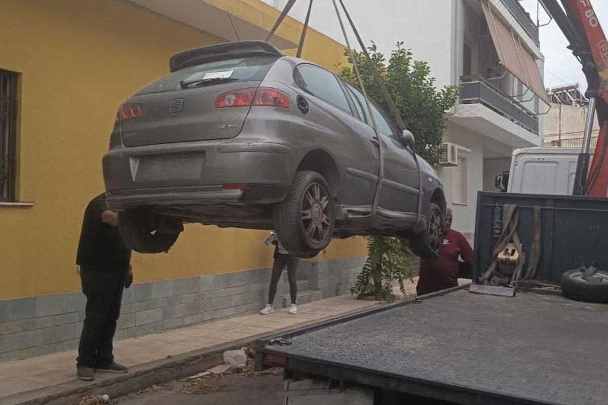 εγκαταλελειμμένα οχήματα