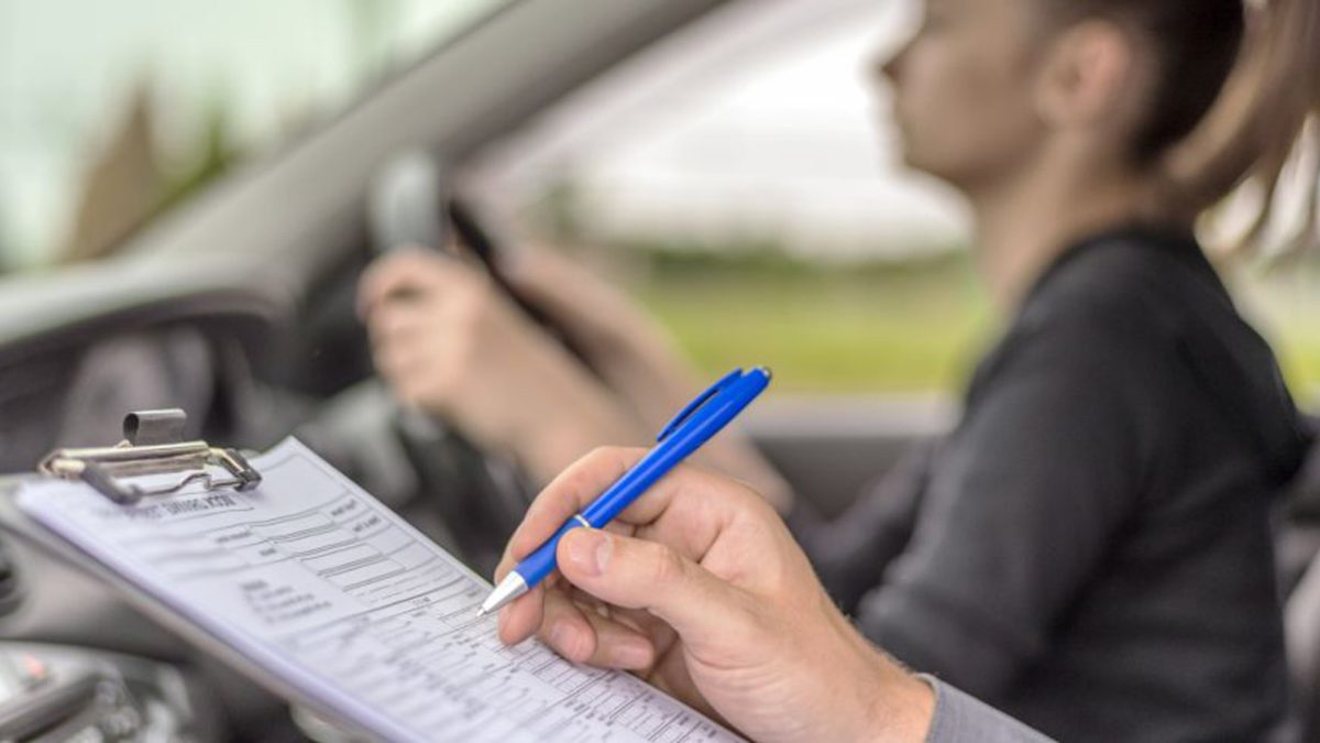 εξέταση οδήγησης