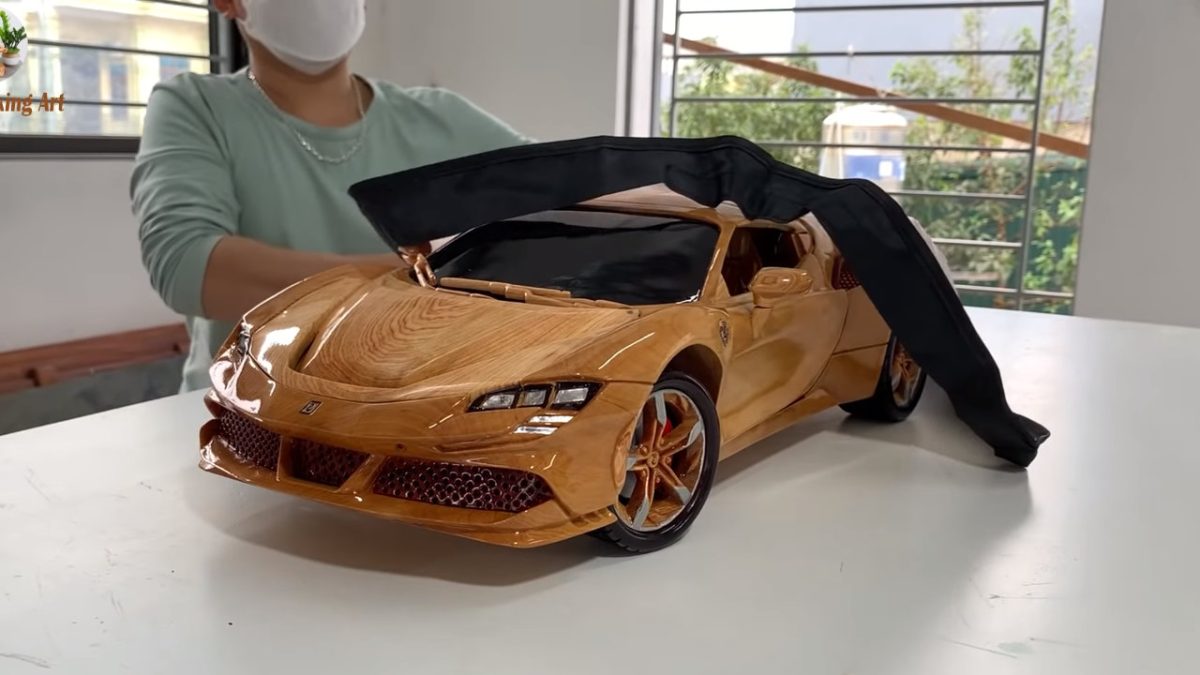 Ξύλινη Ferrari SF90 Spider video 2021