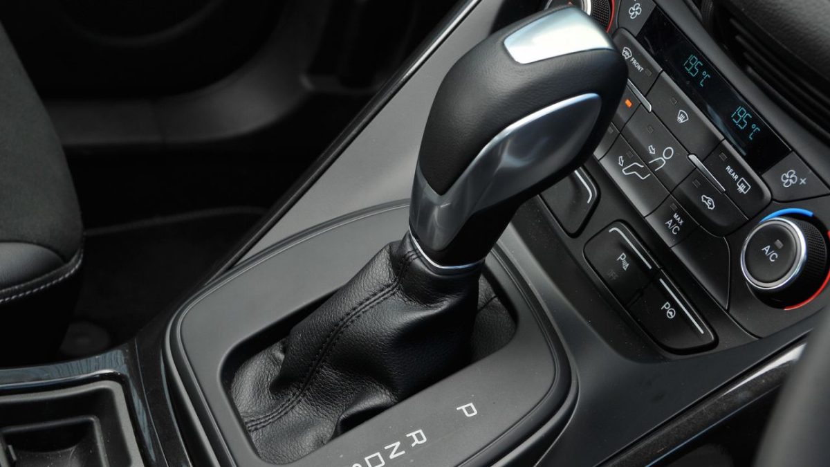 ford-olo-ke-perissoteri-odigi-protimoun-ta-aftomata-kivotia