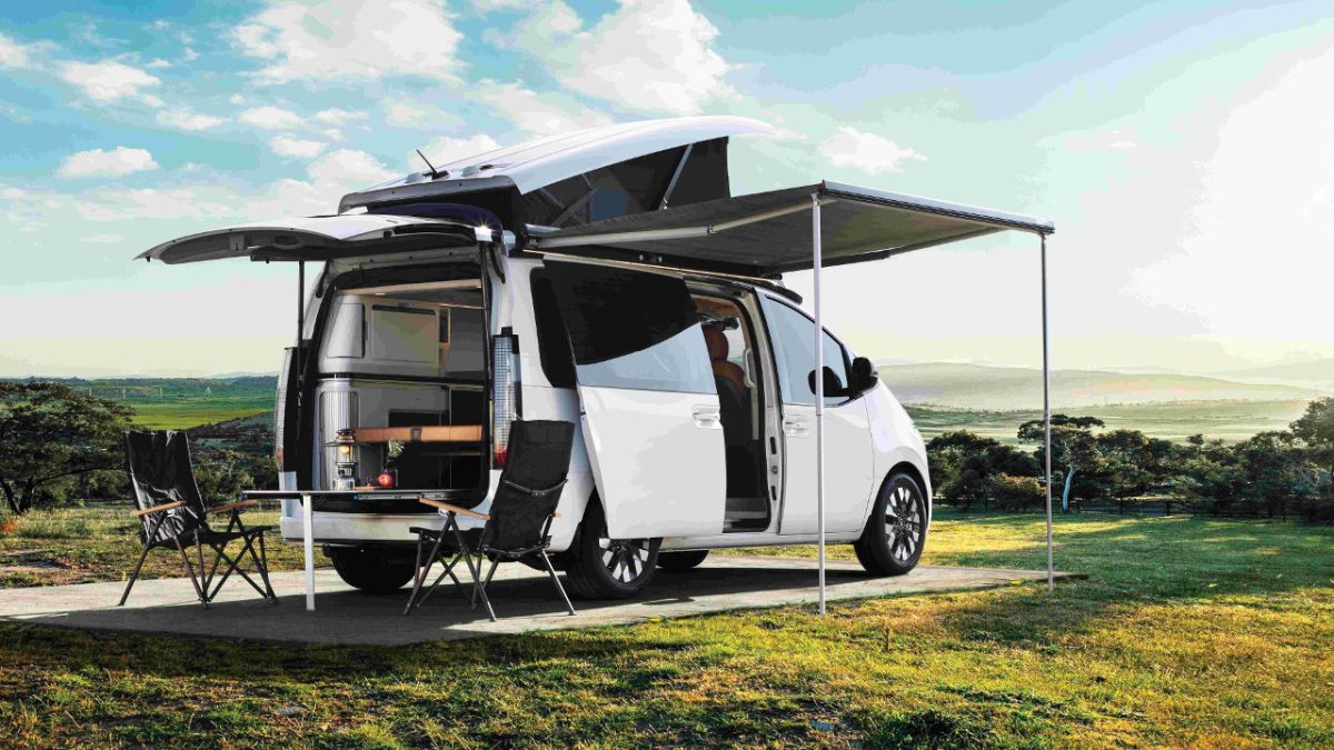 Hyundai Staria Cammper Van concept 2026
