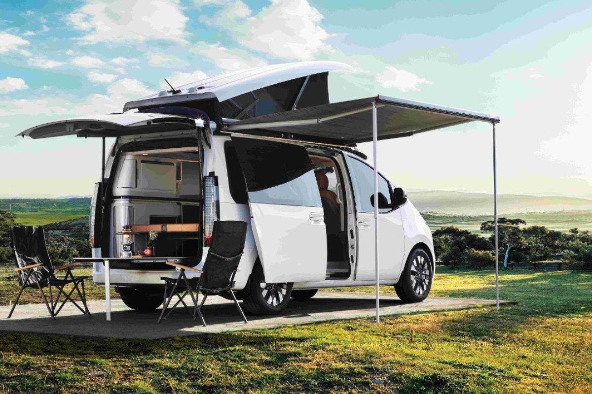 Hyundai Staria Cammper Van concept 2026