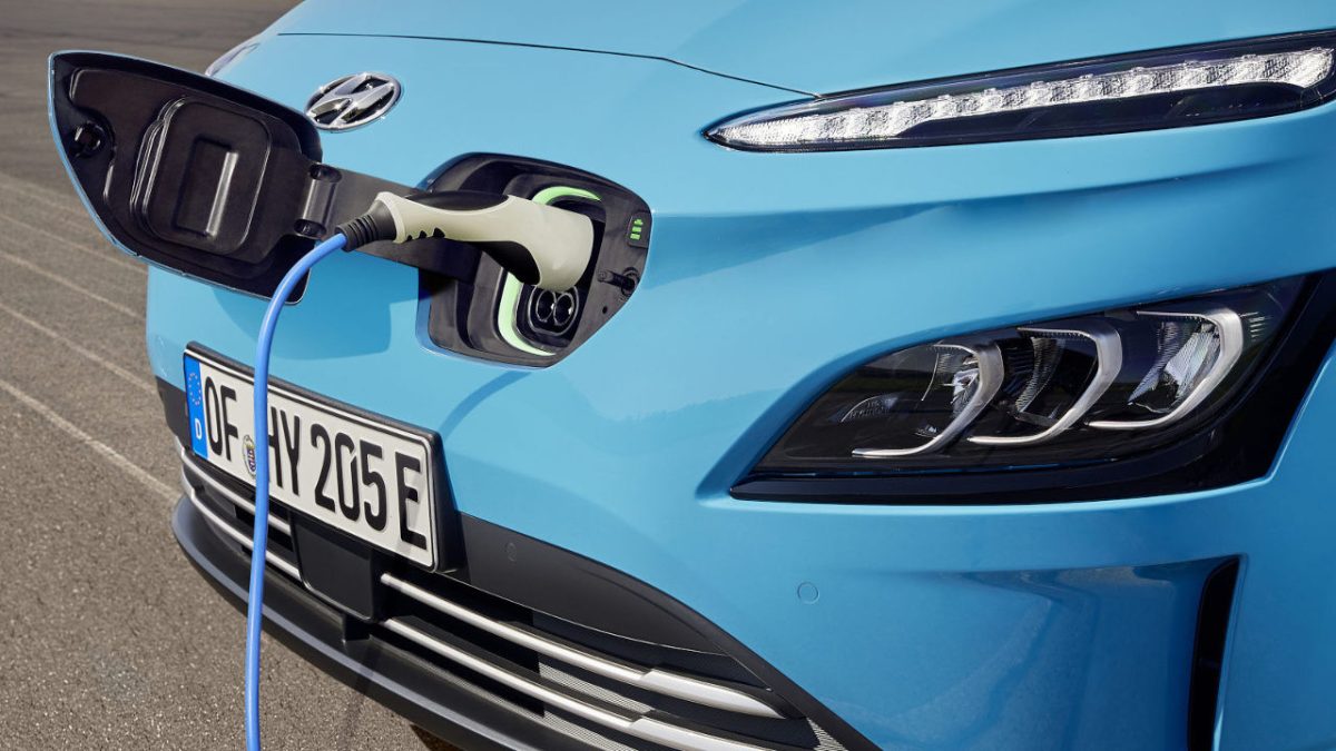 hyundai_kona_electric_ananeosi-7