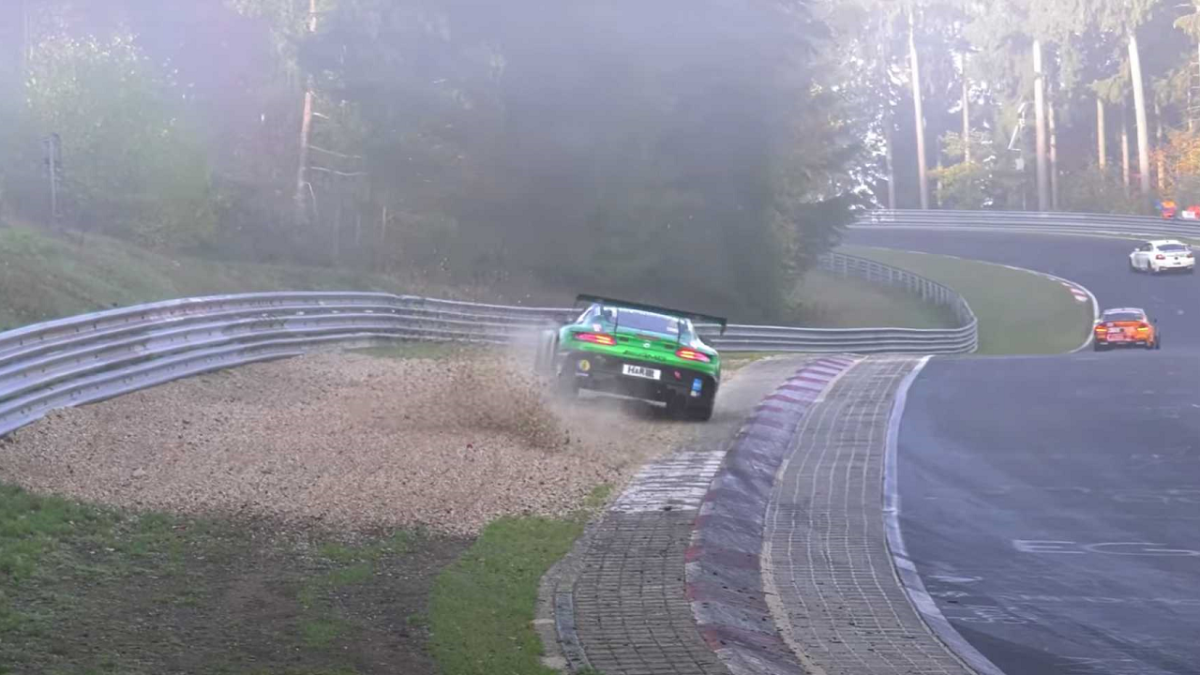 ke-to-nurburgring-sygchori-kamia-fora-video