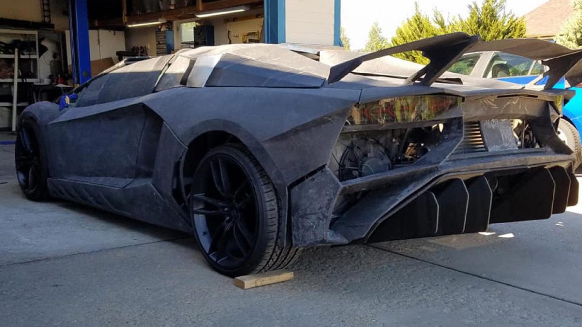 Lamborghini Aventador