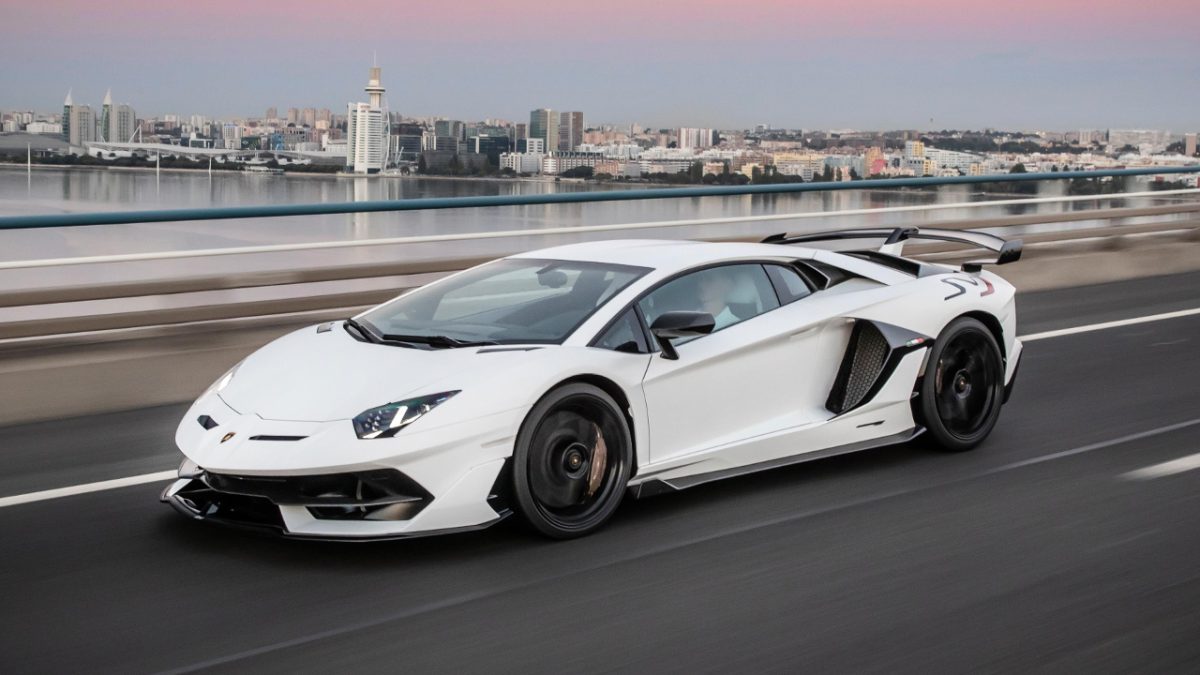 Lamborghini Aventador εξέλιξη