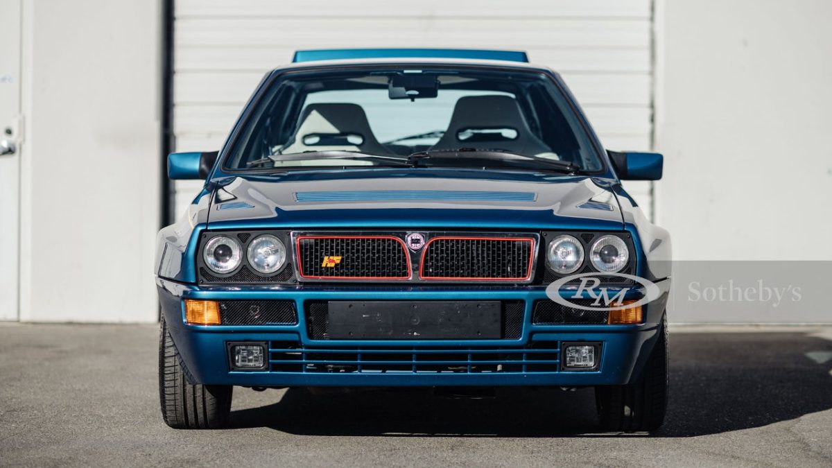 Lancia Delta HF Integrale Evoluzione II Blue Lagos