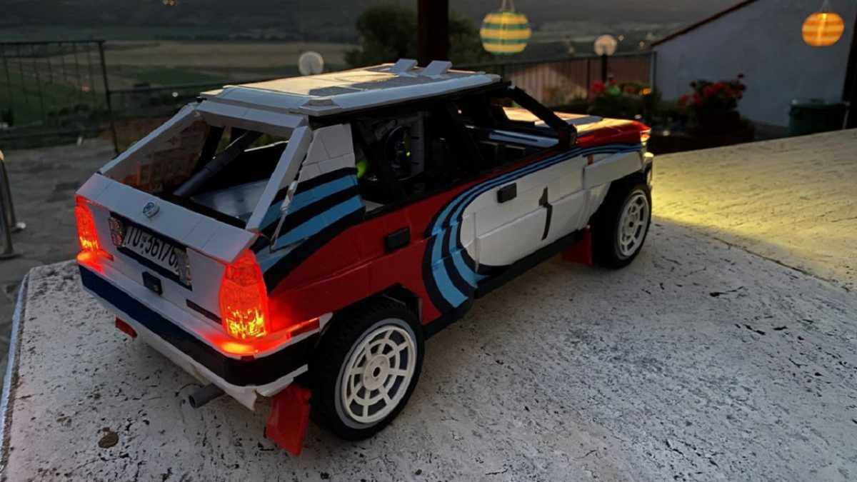 lego-lancia-delta-integrale-rally-car-3