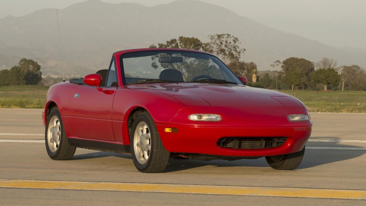 mazda mx-5 video ιστορία