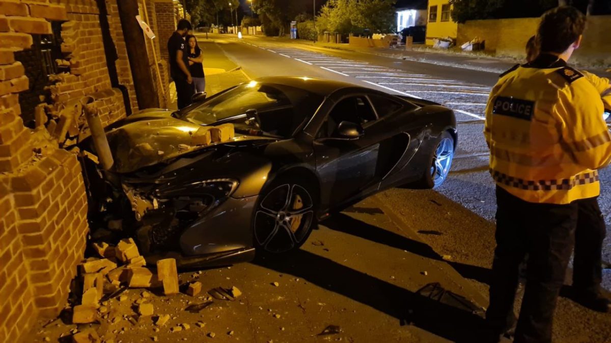 mclaren-570s-trakari