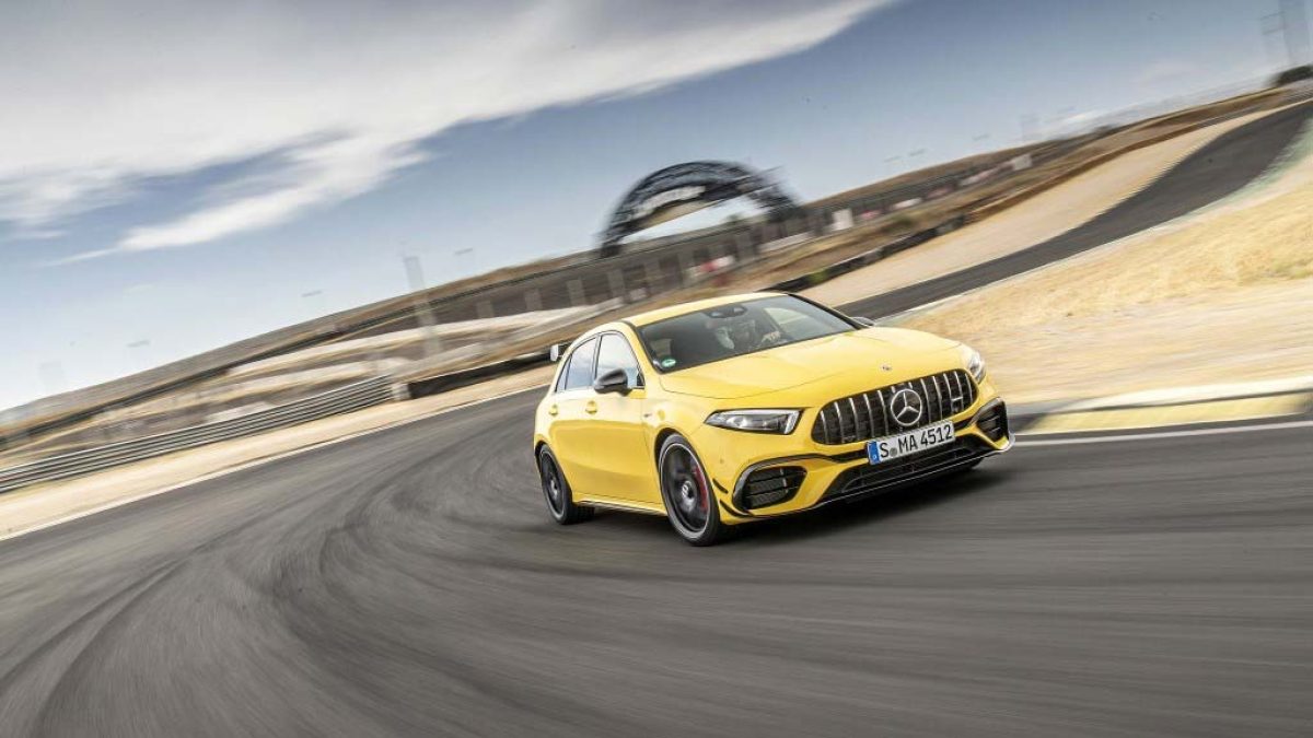 mercedes_amg_a45_2019_27