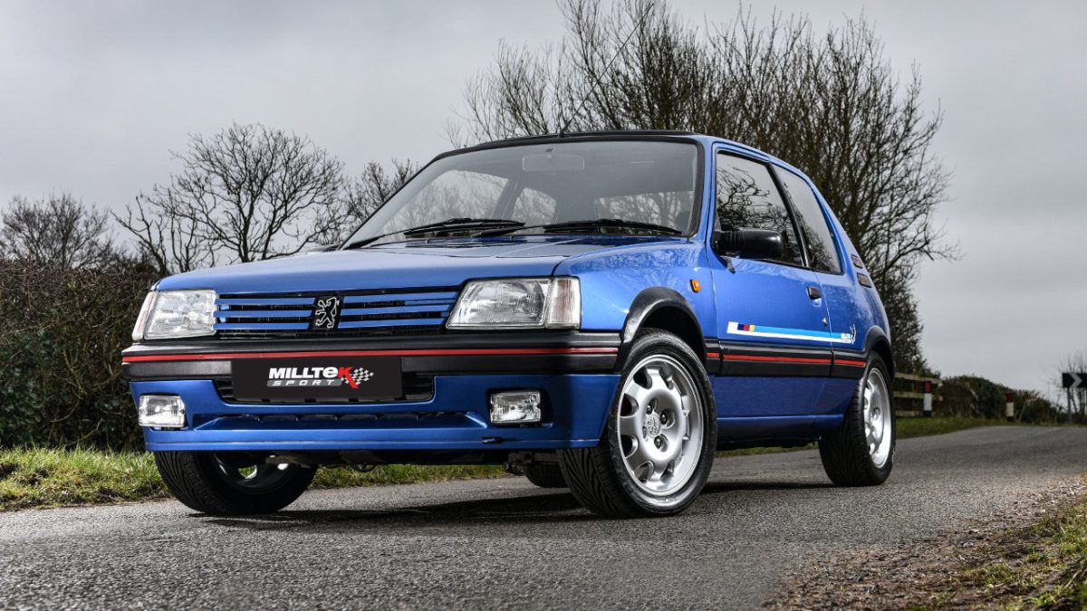 Οι κάτοχοι κλασικών λένε όχι στις μπούκες των εξατμίσεων 2022