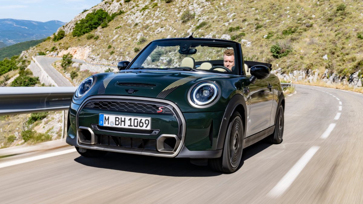ΜΙΝΙ Cooper S Cabrio Resolute Edition 2022