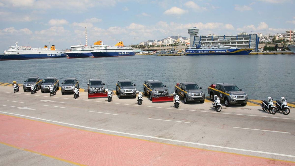 Navara πειραιάς